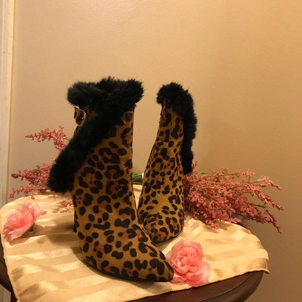 Sexy Leopard Print Boots!!!